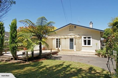 Photo of property in 10 Stanley Street, Claudelands, Hamilton, 3214