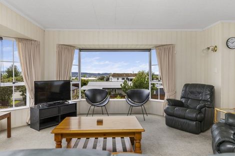 Photo of property in 63 Grace Crescent, Richmond Heights, Taupo, 3330