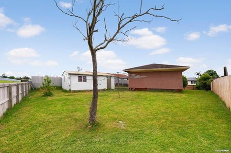 Photo of property in 8 Vetori Place, Clover Park, Auckland, 2023