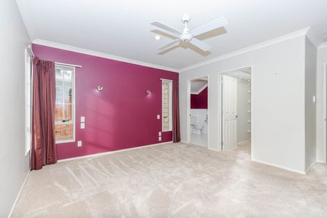 Photo of property in 32 Miers Glade, Rototuna North, Hamilton, 3210