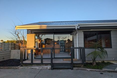 Photo of property in 5 Indus Place, Half Moon Bay, Auckland, 2012