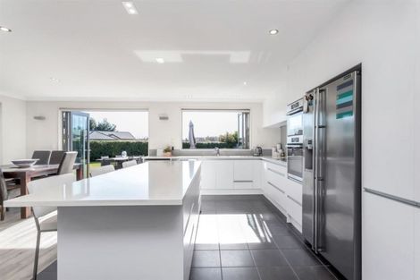 Photo of property in 4 Meadowcroft Lane, Harewood, Christchurch, 8051