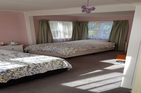 Photo of property in 38 Sunnynook Road, Sunnynook, Auckland, 0620