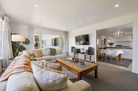 Photo of property in 57 Longfellow Road, Opunake, 4616