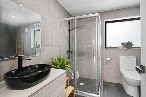 Photo of property in 193 Wallace Road, Mangere Bridge, Auckland, 2022