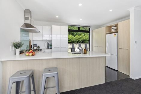 Photo of property in 3 Bunker Way, Strathmore Park, Wellington, 6022