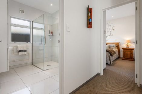 Photo of property in 142 North Parade, Richmond, Christchurch, 8013