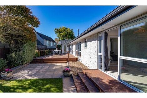 Photo of property in 19 Lombard Place, Avonhead, Christchurch, 8042