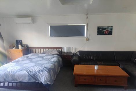 Photo of property in 20 Sunnypark Avenue, Rosehill, Papakura, 2113