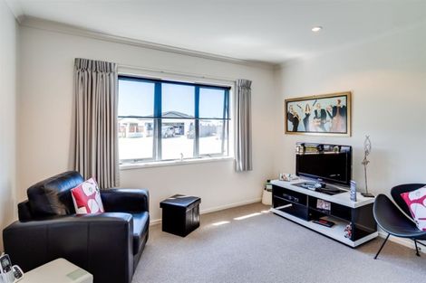 Photo of property in 11 Portland Place, Poraiti, Napier, 4112