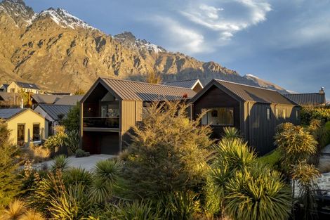 Photo of property in 37 Mcadam Drive, Jacks Point, Queenstown, 9371