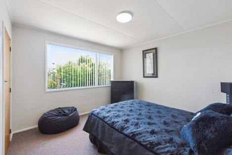 Photo of property in 4 Elder Grove, Paraparaumu, 5032