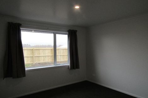 Photo of property in 11 Kahikatea Drive, Kinloch, Taupo, 3377