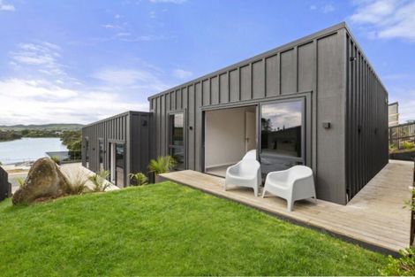 Photo of property in 23 Omahina Street, Raglan, 3225