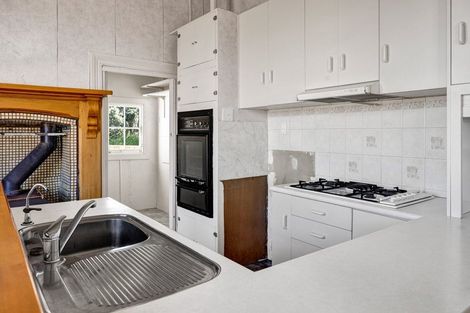 Photo of property in 6 Atea Place, Hawera, 4610