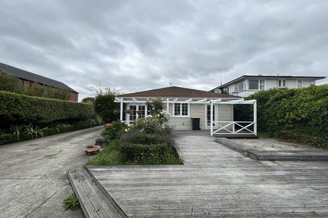 Photo of property in 37 Hawthorne Street, Strowan, Christchurch, 8052