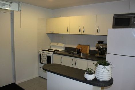 Photo of property in 3/73 Princes Street, Northcote Point, Auckland, 0627