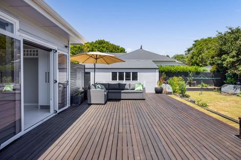 Photo of property in 110 Manawapou Road, Hawera, 4610