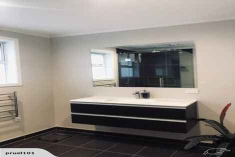 Photo of property in 6 Canberra Place, Redwood, Christchurch, 8051