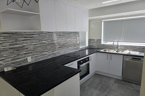 Photo of property in 1/20 Knightsbridge Drive, Forrest Hill, Auckland, 0620