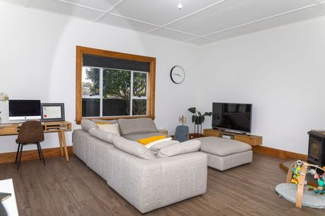 Photo of property in 5 Alexandra Street, Dannevirke, 4930