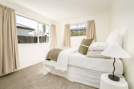 Photo of property in 14 Rue De La Mare, Parklands, Christchurch, 8083