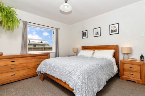 Photo of property in 38 Heath Street, St Andrews, Hamilton, 3200