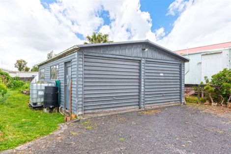 Photo of property in 9 Pomaria Road, Henderson, Auckland, 0610