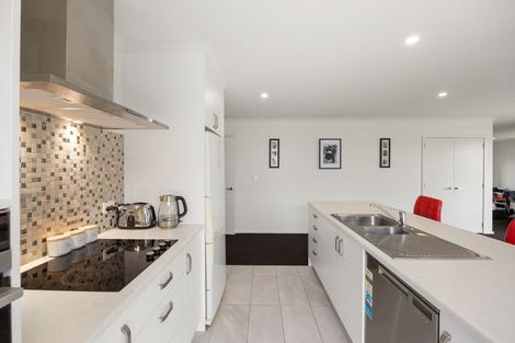 Photo of property in 51 Edgeview Crescent, Fitzroy, Hamilton, 3206