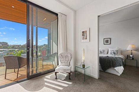 Photo of property in 308/8a Lake Pupuke Drive, Takapuna, Auckland, 0622