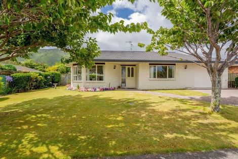 Photo of property in 11 Belvedere Avenue, Waikanae, 5036