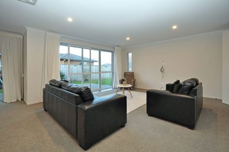 Photo of property in 188 Helenslee Road, Pokeno, 2472