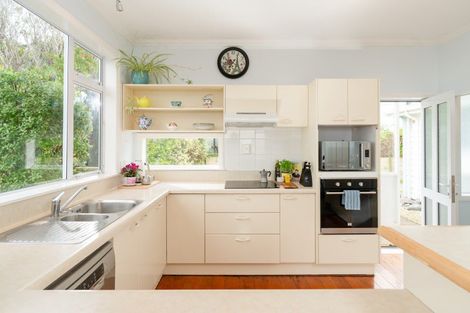 Photo of property in 6 Mitchell Street, Brooklyn, Wellington, 6021