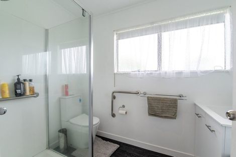 Photo of property in 33 Sunrise Avenue, Owhata, Rotorua, 3010