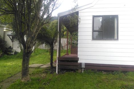 Photo of property in 42 Kamahi Street, Stokes Valley, Lower Hutt, 5019