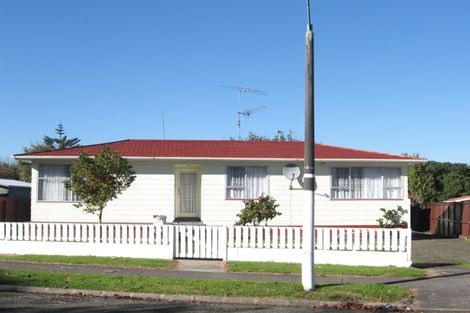 Photo of property in 17 Sunlands Drive, Manurewa, Auckland, 2102
