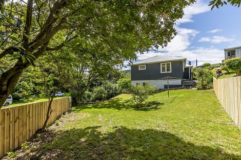 Photo of property in 243 Main Road, Tawa, Wellington, 5028