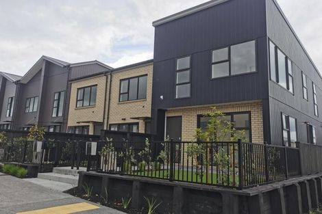 Photo of property in 73 Manarini Road, Westgate, Auckland, 0614