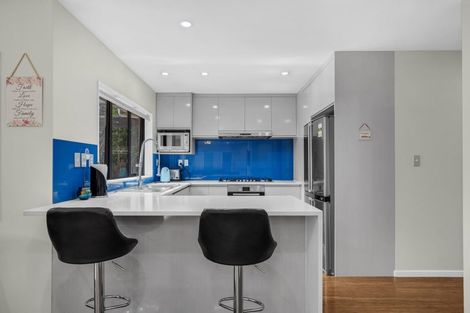 Photo of property in 12 Nandi Lane, Ranui, Auckland, 0612