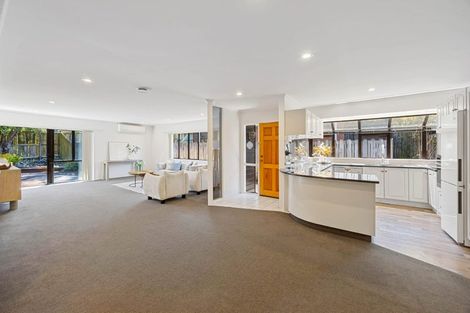 Photo of property in 2/28 Britannia Place, Half Moon Bay, Auckland, 2012
