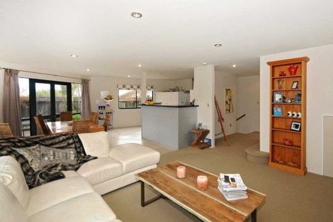 Photo of property in 4 Flaxmere Street, Waikanae Beach, Waikanae, 5036