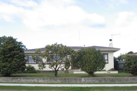 Photo of property in 10 Hillary Crescent, Maraenui, Napier, 4110