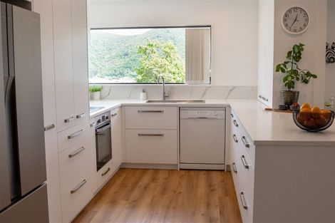 Photo of property in 108 Moana View Road, Waikawa, Picton, 7220