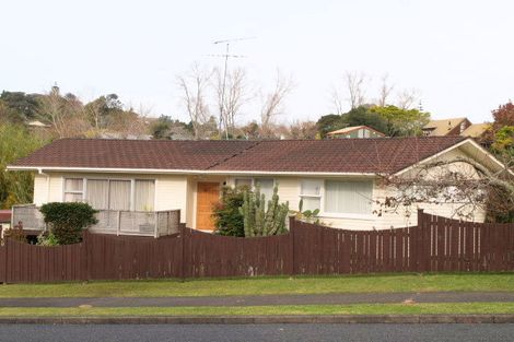 Photo of property in 85 Advene Road, Cockle Bay, Auckland, 2014