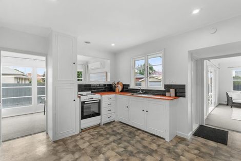 Photo of property in 136 Brookside Terrace, Bryndwr, Christchurch, 8053