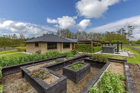 Photo of property in 34 Arone Way, Wainui, 0994