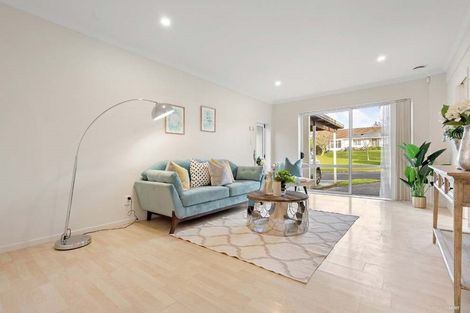 Photo of property in 1/12 Meadway, Sunnyhills, Auckland, 2010