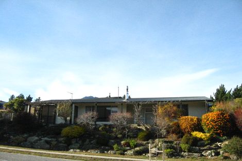 Photo of property in 16 Poplar Drive, Kelvin Heights, Queenstown, 9300