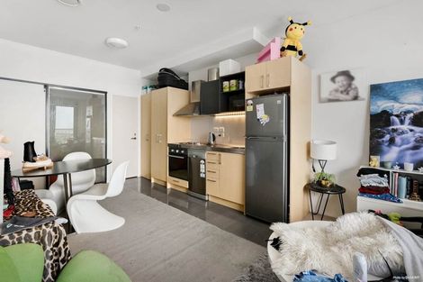 Photo of property in Twin Towers, 809/17 Putney Way, Manukau, Auckland, 2104