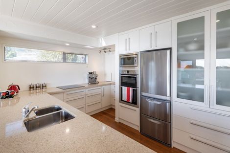 Photo of property in 153 Mellons Bay Road, Mellons Bay, Auckland, 2014